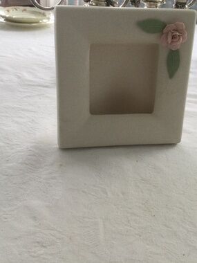 Pelican Porcelain Picture Frame with A Rose
